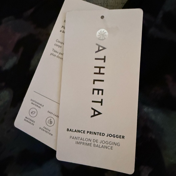 NWT✨Athleta Balance Printed Jogger Black Sz 1X 29” inseam 17” waist Retail $89 - Picture 3 of 4